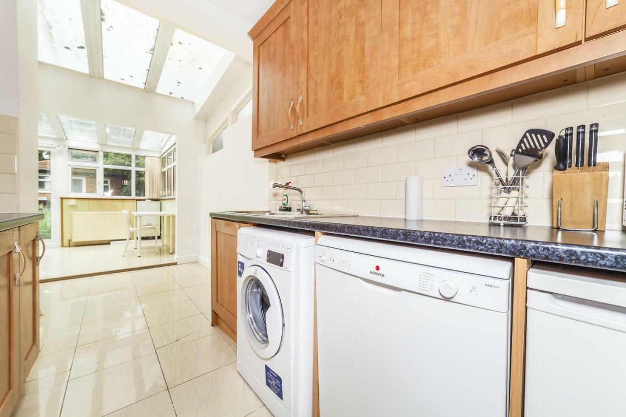 Lingwell Concept Flat Hotel London Bagian luar foto